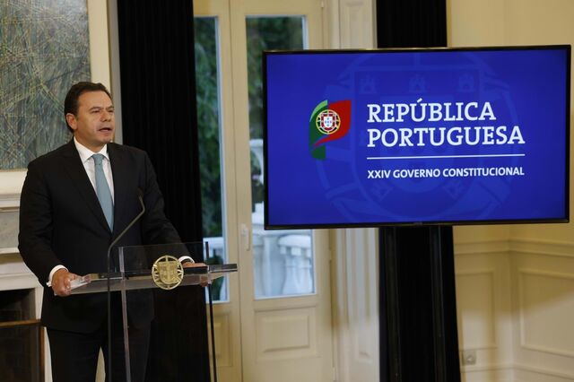 Governo avança com Alcochete, expansão da Portela e alta velocidade para Madrid