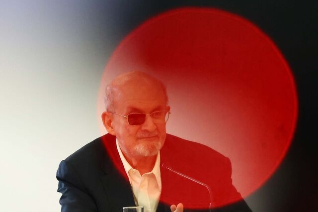 A recuperação de Salman Rushdie