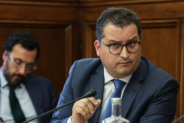 Miranda Sarmento admite que alívio fiscal pode só concretizar-se em agosto ou setembro