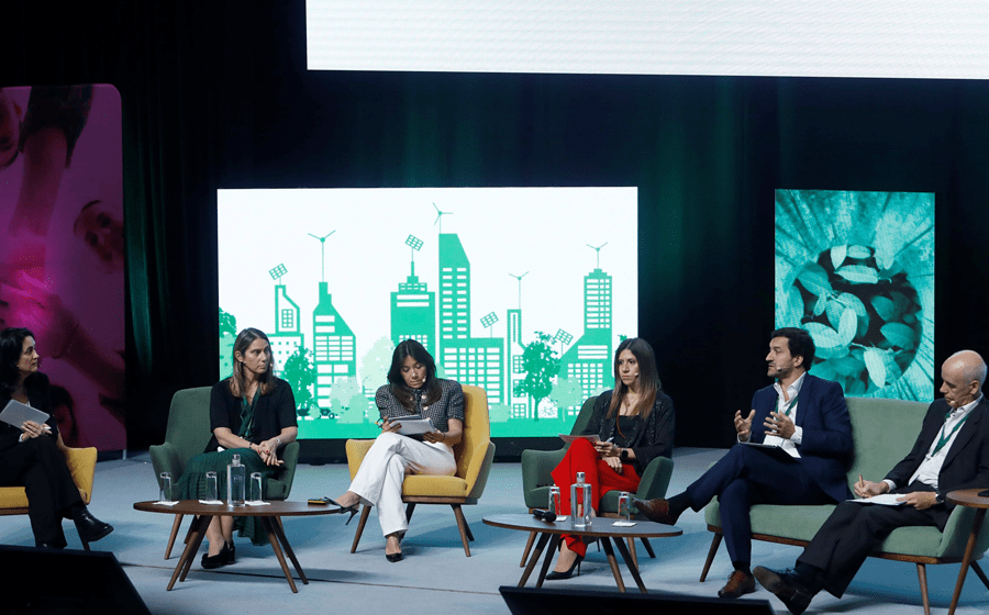 Sónia Santos Dias, Paula Amaral, Isabel Barros, Rita Nabeiro, Miguel Silveira, e Humberto Delgado Rosa, no debate “Recuperar a natureza, como garantir a biodiversidade” da Grande Conferência Negócios Sustentabilidade 20|30.