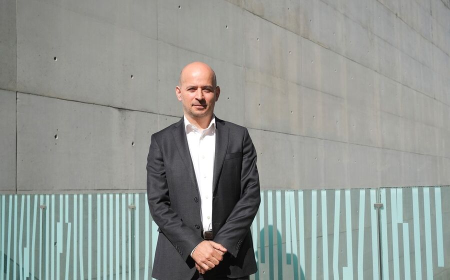 Governo está “como num carro sem travões” João Leão: Governar sem maioria vai minar as finanças públicas