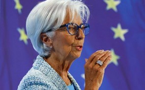 Lagarde alerta mercados para não assumirem que juros vão 'descer de forma linear'