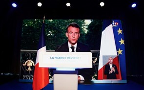 Juros da dívida francesa disparam 10 pontos com rumores de saída de Macron
