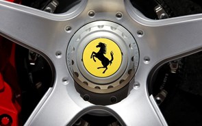Primeiro elétrico da Ferrari custa pelo menos 500 mil euros