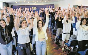 Estudantes preocupados com os desafios impostos aos madeirenses por viverem numa ilha