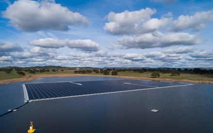 DST Solar ganha construção de cinco centrais solares flutuantes no Alentejo por quatro milhões 