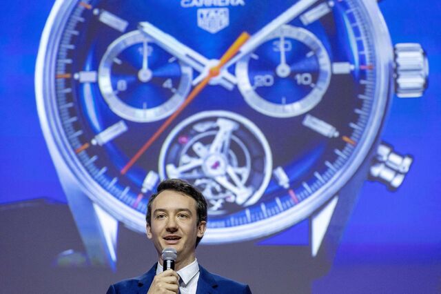 Bernard Arnault nomeia filho Frédéric para presidir à 'holding' da família