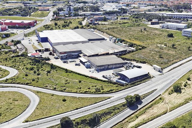 Fábrica francesa de Sintra que fechou e despediu 60 vendida em leilão por 4,6 milhões