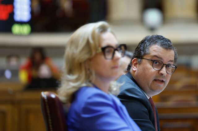 Medidas do PS podem transformar excedente em saldo zero