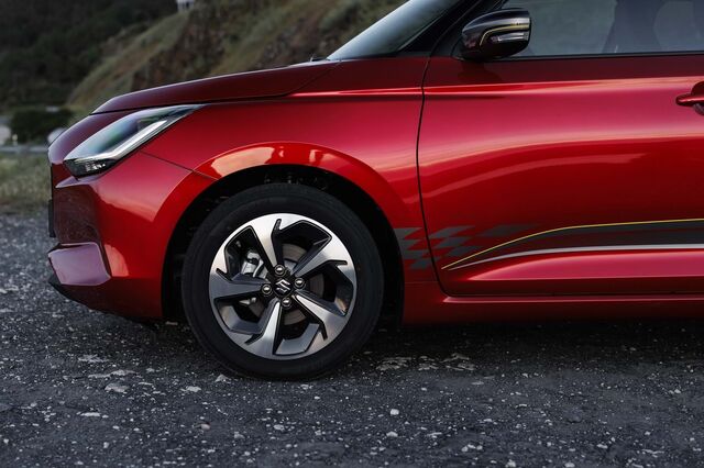 Suzuki: Swift muda de cara e de motor