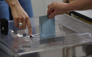 França regressa às urnas para a segunda volta das eleições legislativas