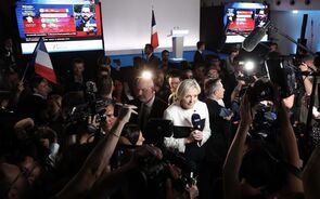 Marine Le Pen garante que vitória ficou 'apenas adiada'