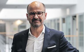 CTT adquirem Decopharma após lucros de 22,1 milhões no primeiro semestre.