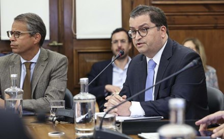 Baixa do IRC será aprovada por autorização legislativa e não entra no OE 2025