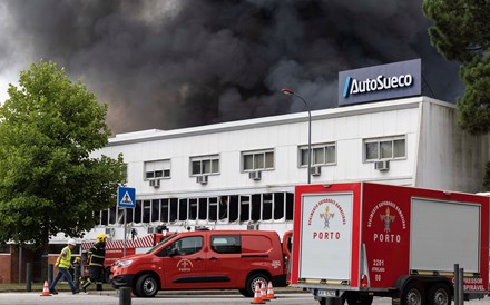 Maioria dos trabalhadores da Auto Sueco já retomaram atividade após incêndio