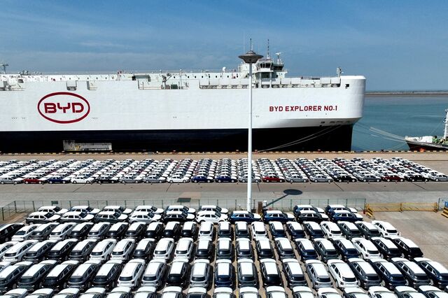 China manifesta 'forte oposição' às taxas da UE sobre os seus carros elétricos