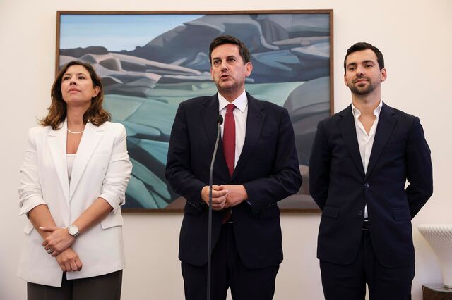 IL diz que Governo não deve desvirtuar OE2025 para ceder a quem atrasa o país