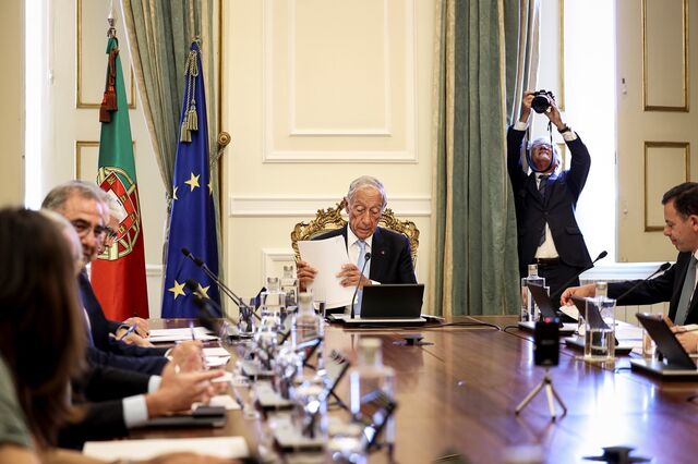 Governo passa a bola à oposição no IRS e no Orçamento do Estado