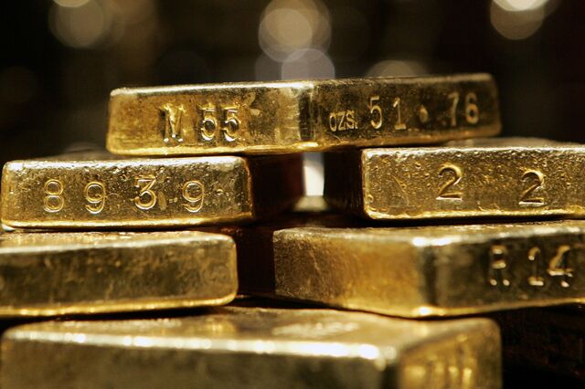 Ouro atinge novo recorde pela terceira vez na semana
