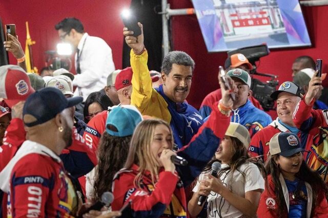 Maduro vence eleições na Venezuela. Portugal pede 'verificação imparcial'