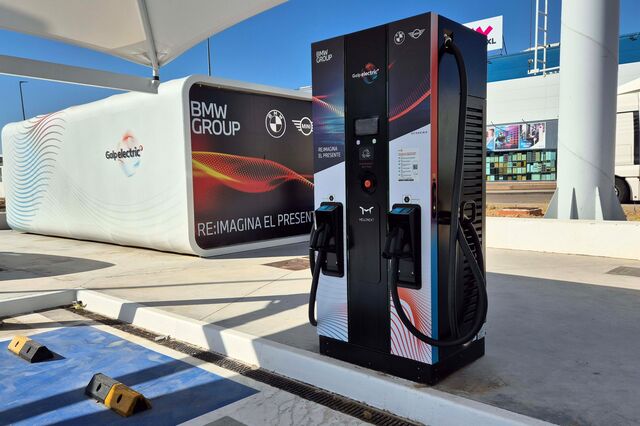 Galp usa baterias em fim de vida para dar energia a carregadores elétricos em Madrid