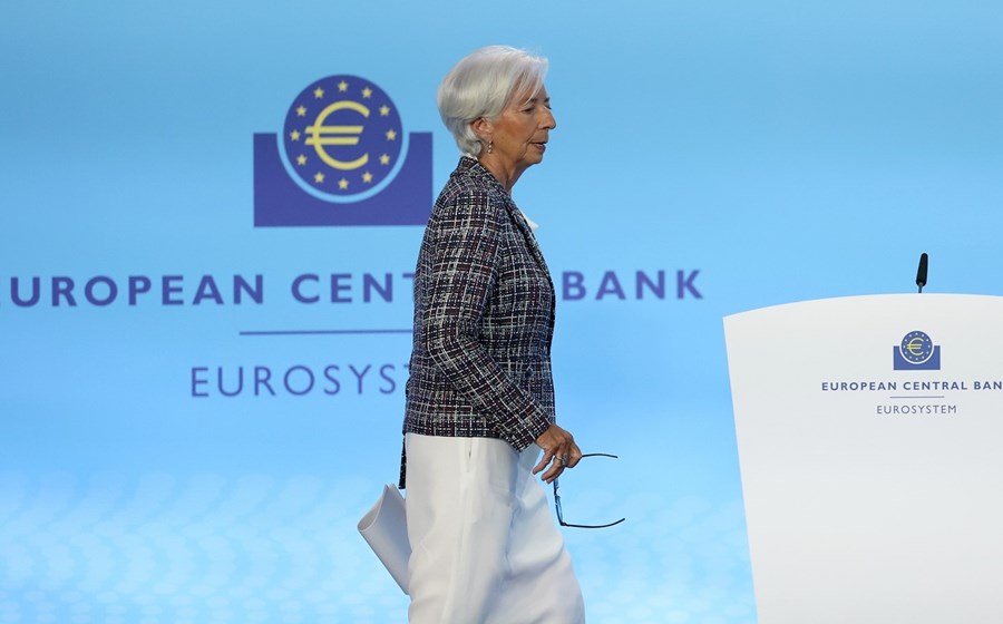 Christine Lagarde espera um “verão animado” de indicadores. BCE está atento à evolução dos salários, das margens e da produtividade.