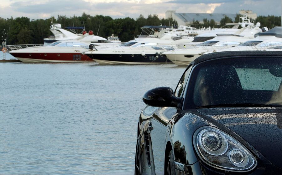 ricos, riqueza, carro, iates, barcos