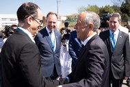 Javier Gonzalez Pareja, presidente da Bosch Ibéria (à esquerda, na foto); Sven Ost, administrador do grupo (atrás); e Carlos Ribas (à direita), em março de 2019, aquando da inauguração, pelo Presidente da República, da ampliação da fábrica da multinacional em Braga. 