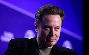 Elon Musk acusa juiz brasileiro de violar a lei ao suspender rede social X