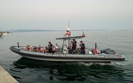 Polícia Marítima resgata oito migrantes no sul de Itália