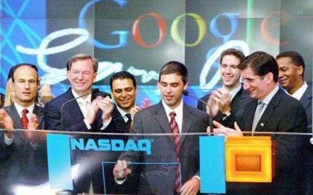 Google está em bolsa há 20 anos. Mil dólares investidos no IPO tornaram-se 76.700