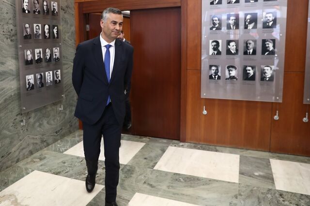 Sondagem: ministro da Educação tem a melhor nota depois de acordo com docentes
