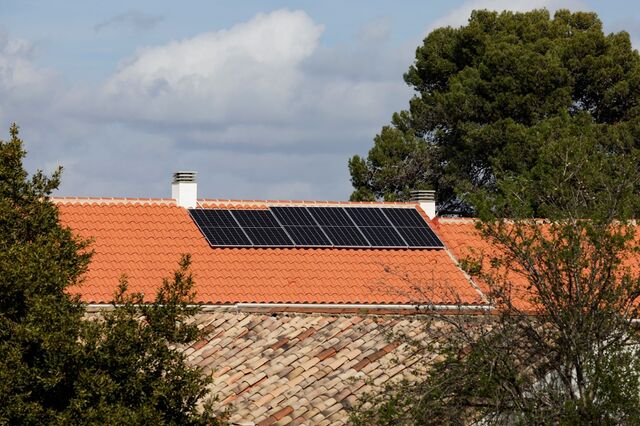 Bling Energy lança serviço de aluguer de painéis solares e baterias até 20 anos