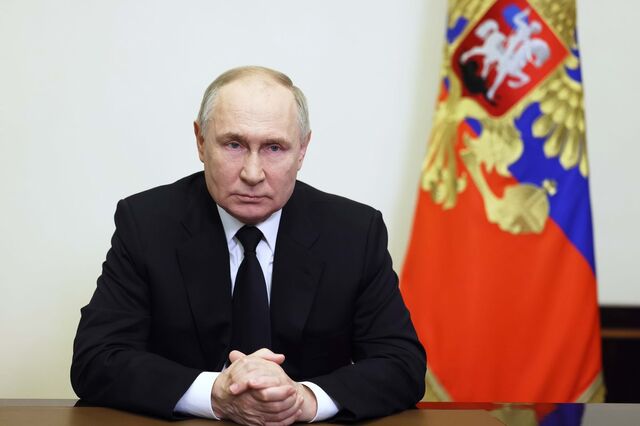 Vladimir Putin muda lei e permite uso alargado de armas nucleares