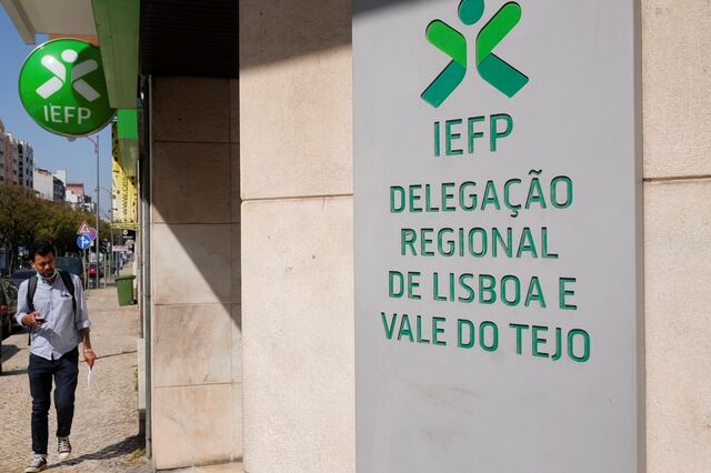 Salário médio das ofertas do IEFP foi de 910 euros