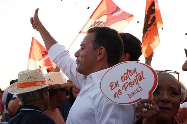 Primeiro-ministro promete passe ferroviário mensal de 20 euros