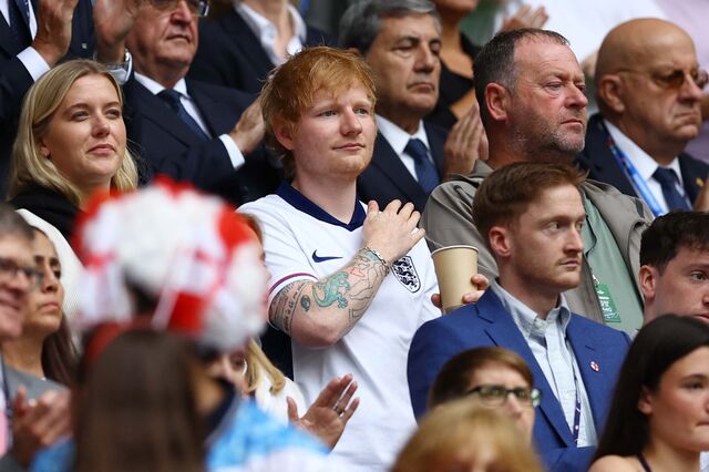 Ed Sheeran torna-se acionista minoritário do Ipswich