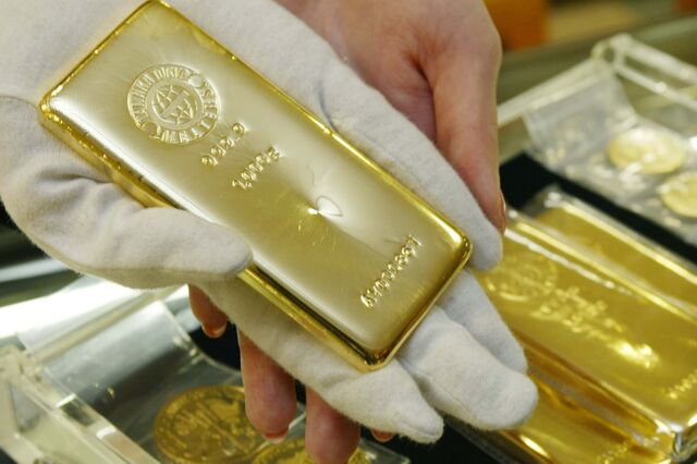 Ouro testa máximos históricos pela terceira sessão consecutiva