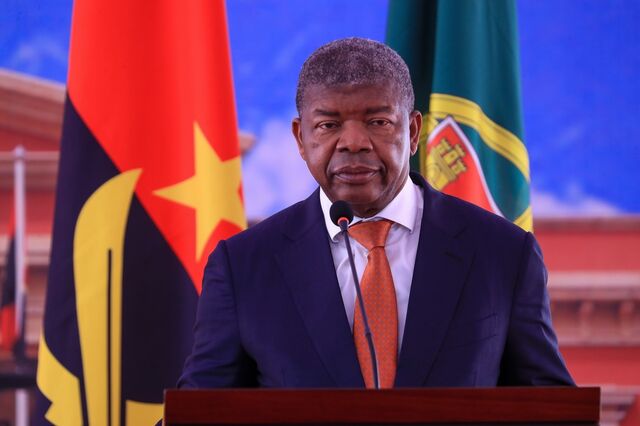Angola vende 15% do BFA e força BPI a fazer igual