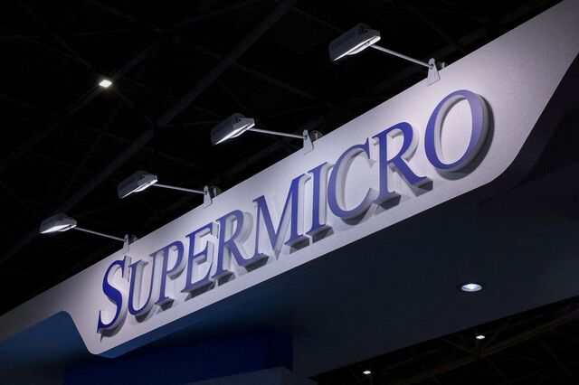 Super Micro arrisca ser expulsa do Nasdaq e S&P 500