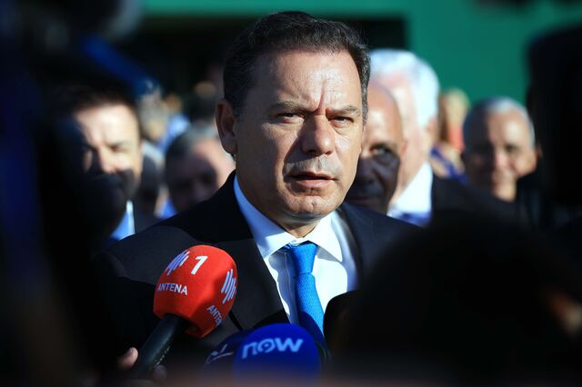 OE 2025: Primeiro-ministro admirado com agitação da oposição e apela à calma