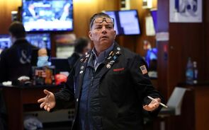 Dados económicos pressionam Wall Street. Super Micro Computer afunda 18%