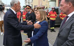 Presidente e ministra da Administração Interna presentes em funeral de bombeiro