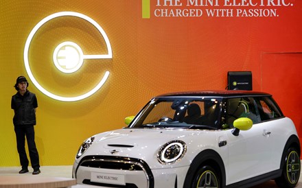 BMW manda recolher elétricos Mini Cooper por sobreaquecimento da bateria