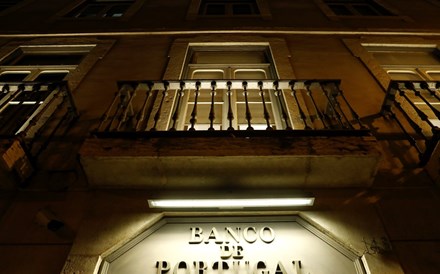 Bancos forçados a criar mais uma almofada de capital