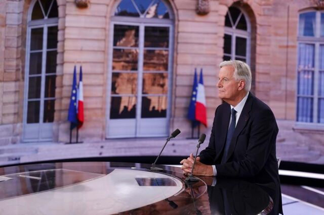 Novo primeiro-ministro francês promete que a sua política 'não será só de direita'