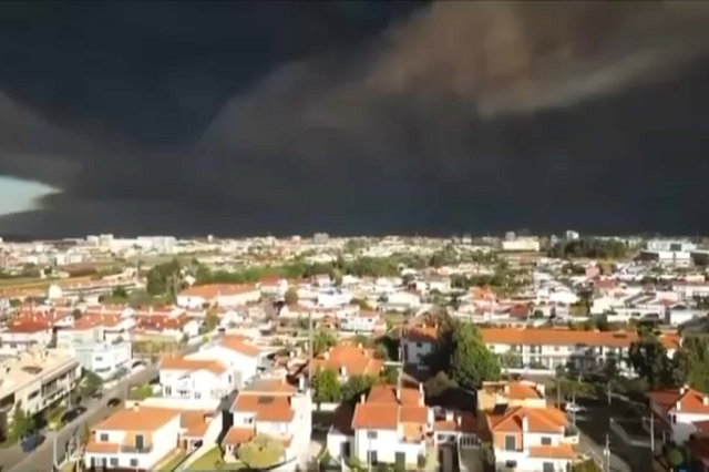 Imagens de drone mostram céu pintado de preto em Albergaria-a-Velha