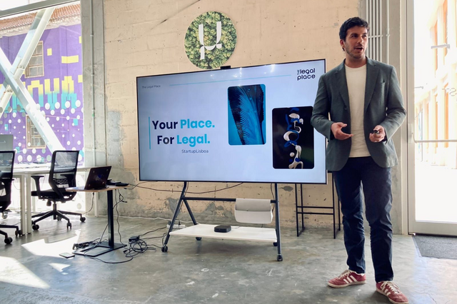 Uma plataforma de e para advogados: The Legal Place