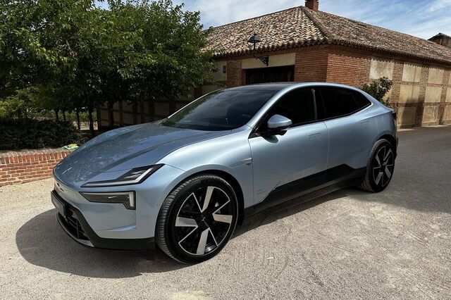 Polestar 4. O SUV Coupé fora da caixa