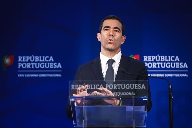 Governo reforça controlo na atribuição do abono de família pré-Natal pela CGA